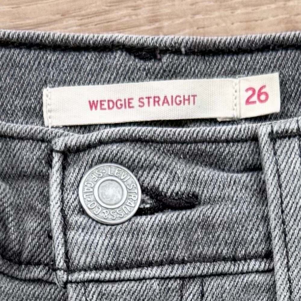 Levi’s Wedgie Straight High Rise Gray Jeans Size 26 Vintage Wash - Picture 9 of 10